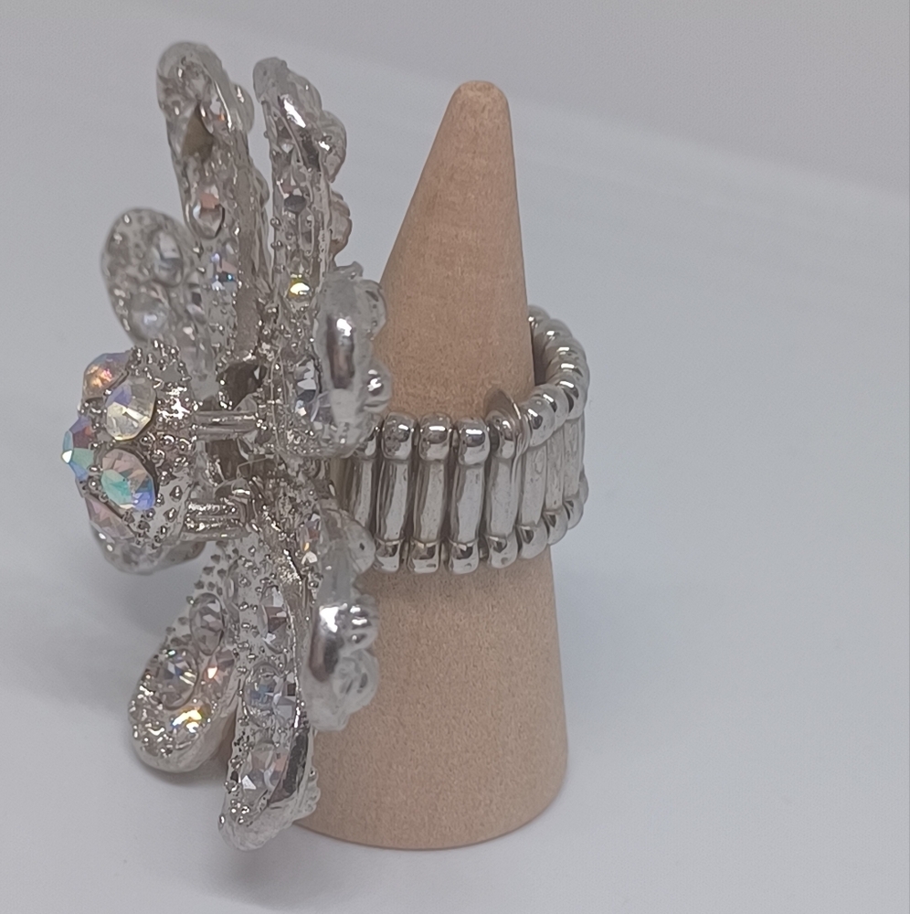 Silvertone Cocktail Rhinestone Flower Stretch Ring - Picture 4 of 13